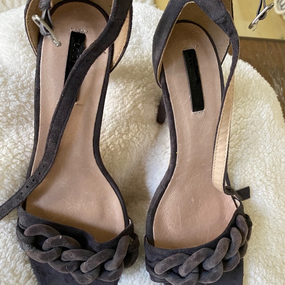 Chain Detailed Heeled Sandal - Picture 2 of 14